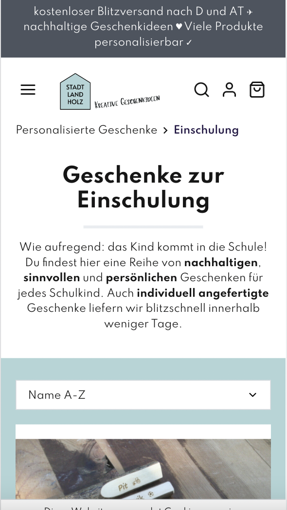 Mobile Kategorieseite von stadtlandholz.de „Geschenke zur Einschulung“: unter der Überschrift ein kurzer Einleitungstext, darunter beginnt die Produktliste